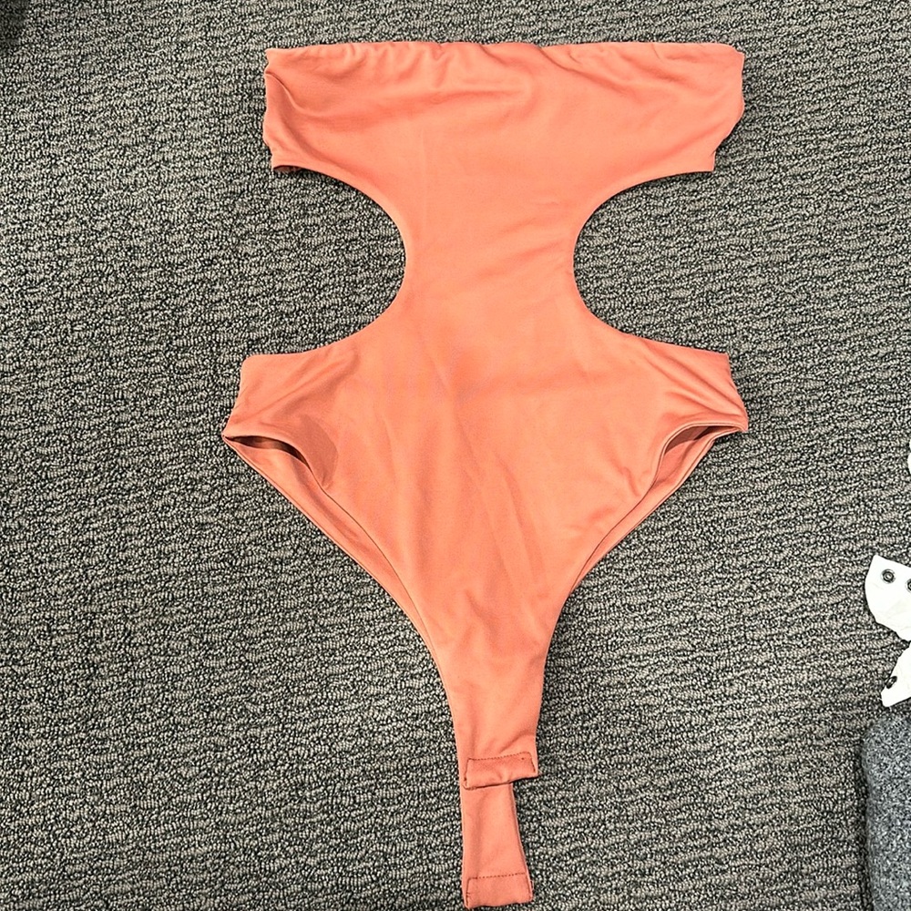 White fox boutique bodysuit